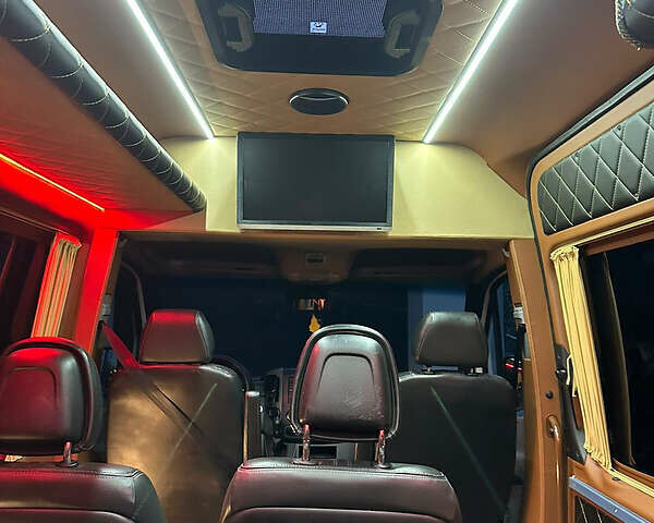 Белый Мерседес Sprinter, объемом двигателя 2.3 л и пробегом 257 тыс. км за 27900 $, фото 27 на Automoto.ua