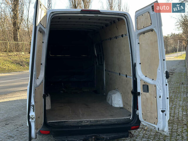 Белый Мерседес Sprinter, объемом двигателя 2.2 л и пробегом 260 тыс. км за 15800 $, фото 15 на Automoto.ua