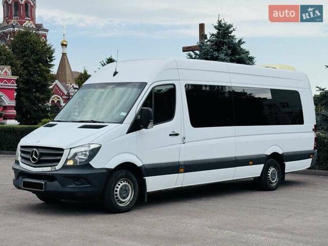 Белый Мерседес Sprinter, объемом двигателя 2.2 л и пробегом 680 тыс. км за 22999 $, фото 3 на Automoto.ua