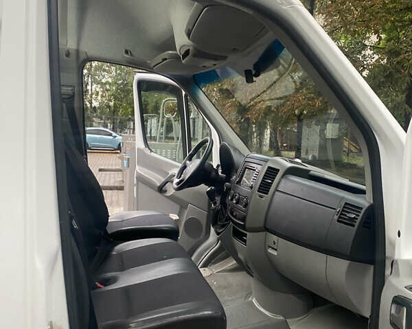 Белый Мерседес Sprinter, объемом двигателя 2.3 л и пробегом 3 тыс. км за 25000 $, фото 7 на Automoto.ua