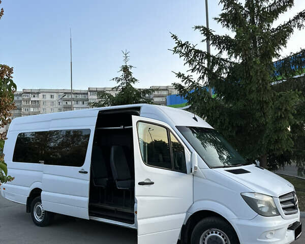 Белый Мерседес Sprinter, объемом двигателя 2.14 л и пробегом 665 тыс. км за 25000 $, фото 12 на Automoto.ua