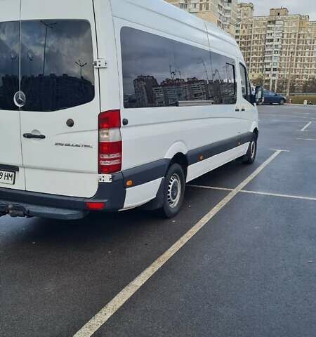 Білий Мерседес Sprinter, об'ємом двигуна 2.99 л та пробігом 810 тис. км за 26000 $, фото 15 на Automoto.ua