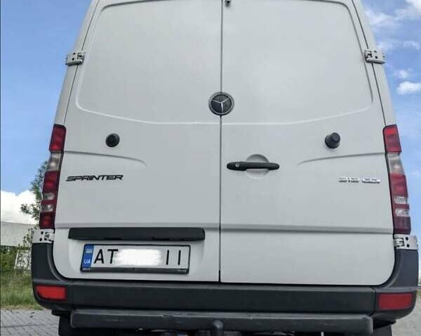 Белый Мерседес Sprinter, объемом двигателя 2.2 л и пробегом 653 тыс. км за 18400 $, фото 8 на Automoto.ua