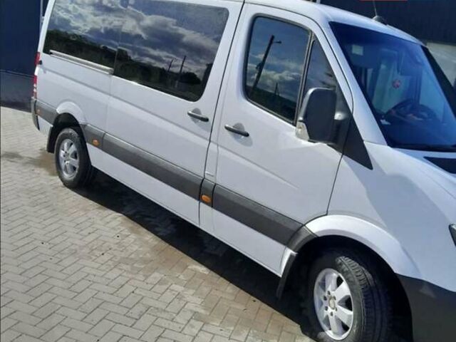 Белый Мерседес Sprinter, объемом двигателя 2.2 л и пробегом 653 тыс. км за 18400 $, фото 20 на Automoto.ua