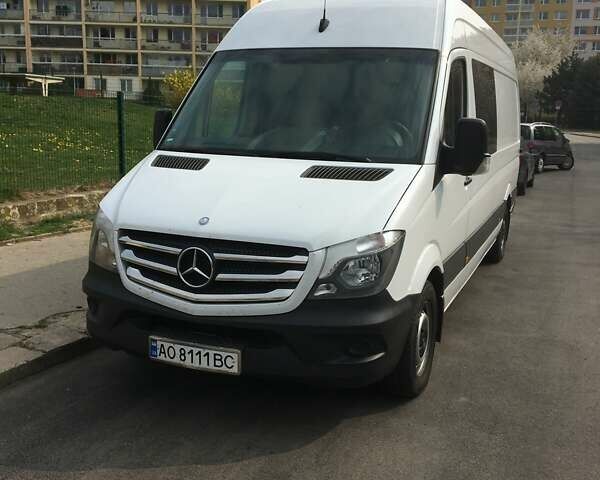 Белый Мерседес Sprinter, объемом двигателя 2.14 л и пробегом 657 тыс. км за 21500 $, фото 1 на Automoto.ua