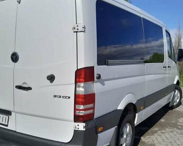 Белый Мерседес Sprinter, объемом двигателя 2.2 л и пробегом 653 тыс. км за 18400 $, фото 17 на Automoto.ua