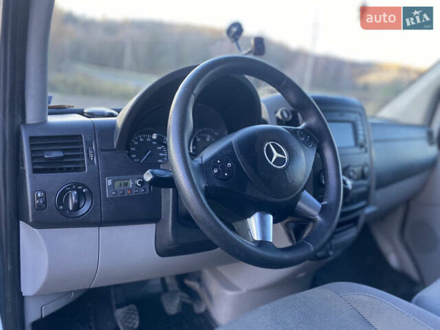 Белый Мерседес Sprinter, объемом двигателя 2.14 л и пробегом 440 тыс. км за 19700 $, фото 46 на Automoto.ua