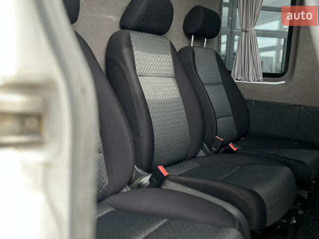Белый Мерседес Sprinter, объемом двигателя 2.14 л и пробегом 618 тыс. км за 19400 $, фото 19 на Automoto.ua