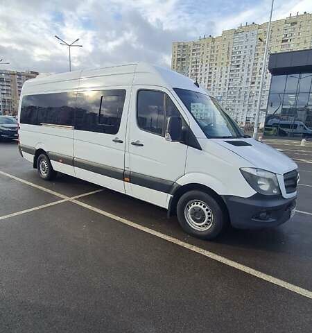 Білий Мерседес Sprinter, об'ємом двигуна 2.99 л та пробігом 810 тис. км за 26000 $, фото 18 на Automoto.ua