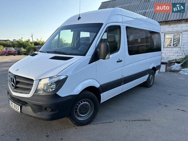 Белый Мерседес Sprinter, объемом двигателя 2.2 л и пробегом 342 тыс. км за 16900 $, фото 1 на Automoto.ua