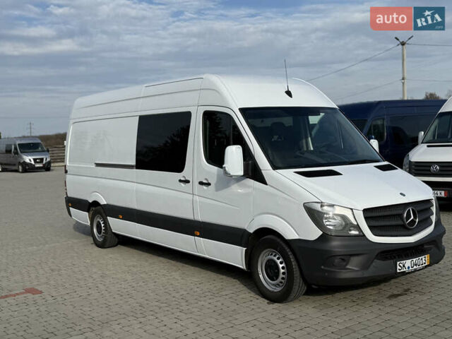 Белый Мерседес Sprinter, объемом двигателя 2.2 л и пробегом 247 тыс. км за 20800 $, фото 4 на Automoto.ua