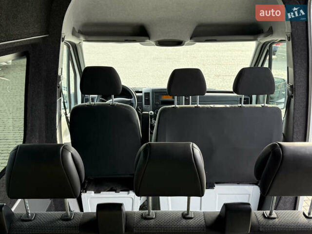 Белый Мерседес Sprinter, объемом двигателя 2.2 л и пробегом 247 тыс. км за 20800 $, фото 12 на Automoto.ua