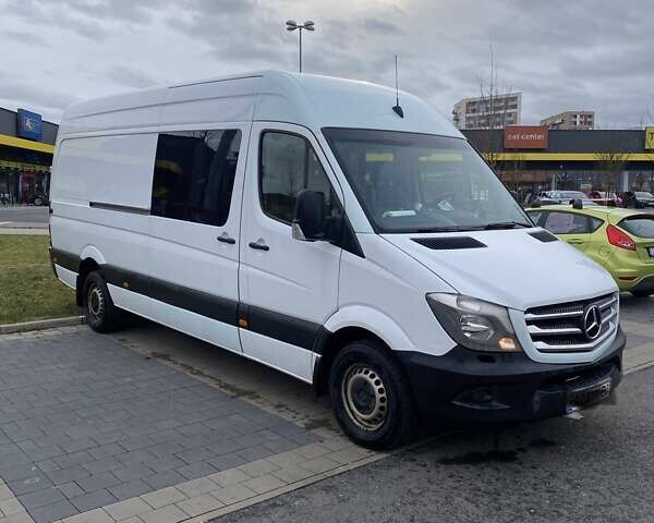 Белый Мерседес Sprinter, объемом двигателя 2.14 л и пробегом 657 тыс. км за 21500 $, фото 4 на Automoto.ua