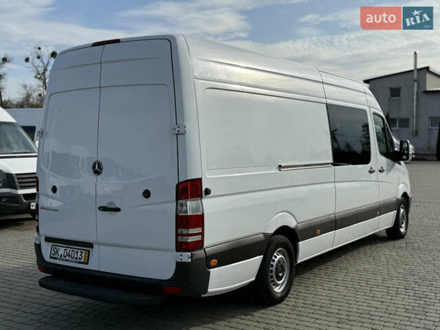 Белый Мерседес Sprinter, объемом двигателя 2.2 л и пробегом 247 тыс. км за 20800 $, фото 2 на Automoto.ua