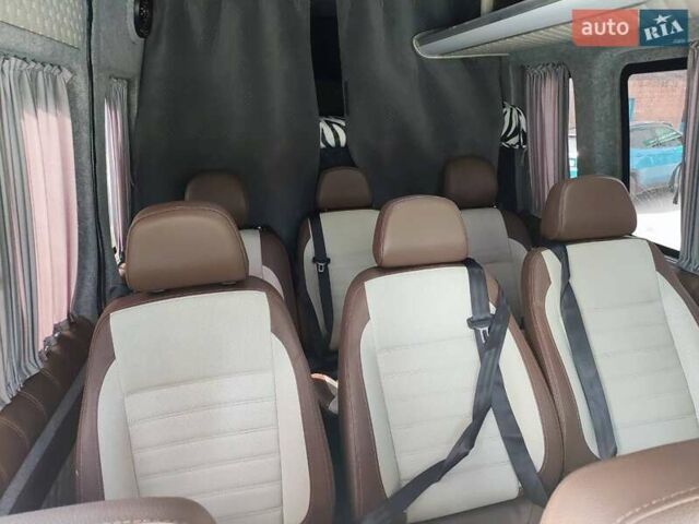 Белый Мерседес Sprinter, объемом двигателя 3.22 л и пробегом 450 тыс. км за 22000 $, фото 8 на Automoto.ua