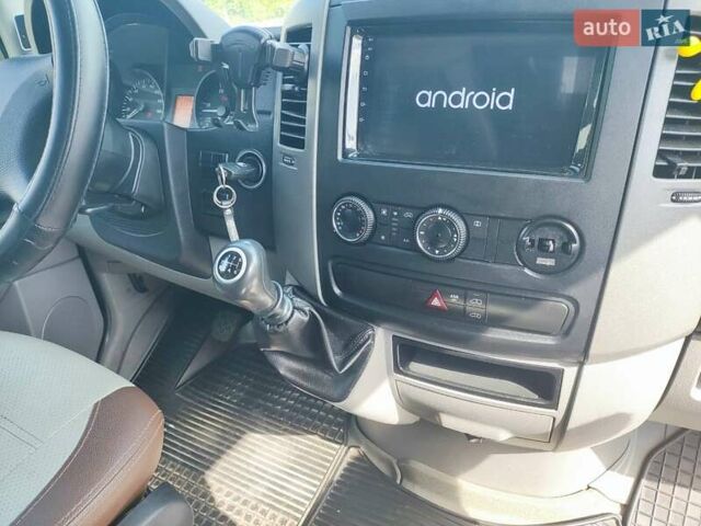 Белый Мерседес Sprinter, объемом двигателя 3.22 л и пробегом 450 тыс. км за 22000 $, фото 9 на Automoto.ua
