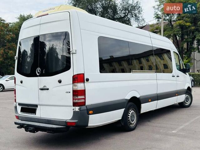 Белый Мерседес Sprinter, объемом двигателя 2.2 л и пробегом 680 тыс. км за 22999 $, фото 23 на Automoto.ua