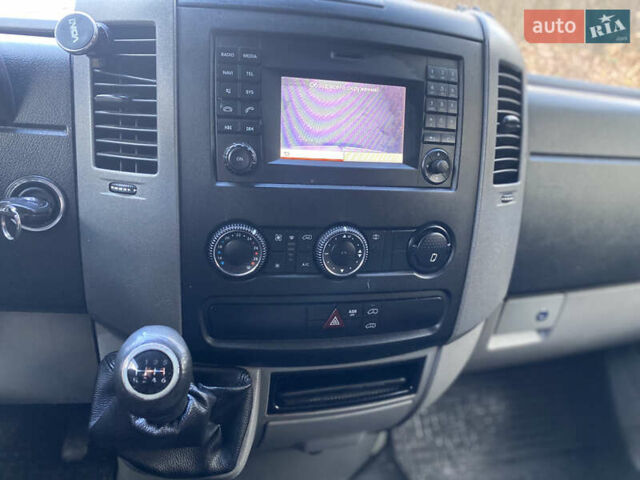 Белый Мерседес Sprinter, объемом двигателя 2.14 л и пробегом 440 тыс. км за 19700 $, фото 53 на Automoto.ua