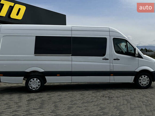 Белый Мерседес Sprinter, объемом двигателя 2.14 л и пробегом 618 тыс. км за 19400 $, фото 5 на Automoto.ua