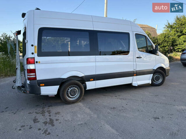 Белый Мерседес Sprinter, объемом двигателя 2.2 л и пробегом 342 тыс. км за 16900 $, фото 3 на Automoto.ua