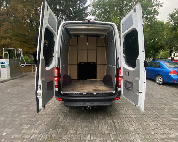 Белый Мерседес Sprinter, объемом двигателя 2.3 л и пробегом 3 тыс. км за 25000 $, фото 12 на Automoto.ua