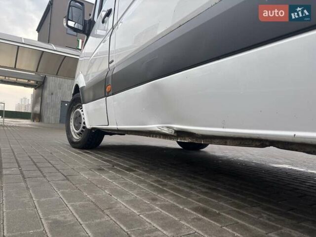 Белый Мерседес Sprinter, объемом двигателя 2.14 л и пробегом 510 тыс. км за 17900 $, фото 7 на Automoto.ua