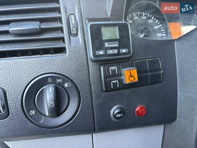 Белый Мерседес Sprinter, объемом двигателя 2.2 л и пробегом 342 тыс. км за 16900 $, фото 16 на Automoto.ua