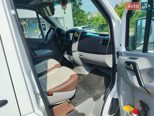 Белый Мерседес Sprinter, объемом двигателя 3.22 л и пробегом 450 тыс. км за 22000 $, фото 7 на Automoto.ua