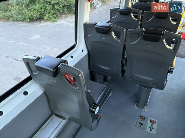 Белый Мерседес Sprinter, объемом двигателя 2.2 л и пробегом 342 тыс. км за 16900 $, фото 25 на Automoto.ua