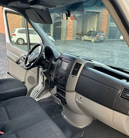 Білий Мерседес Sprinter, об'ємом двигуна 2.2 л та пробігом 430 тис. км за 23000 $, фото 17 на Automoto.ua