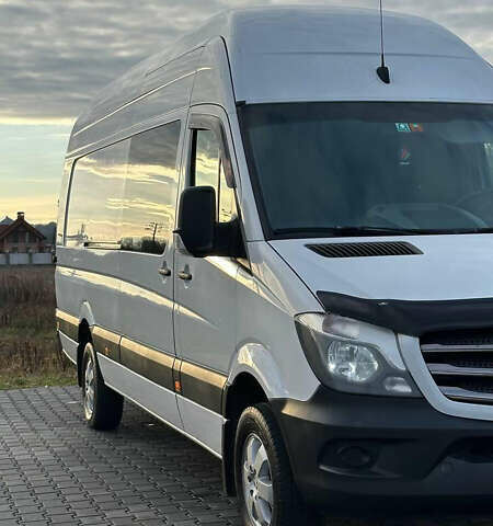 Білий Мерседес Sprinter, об'ємом двигуна 2.2 л та пробігом 430 тис. км за 23000 $, фото 6 на Automoto.ua