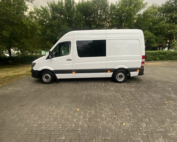 Белый Мерседес Sprinter, объемом двигателя 2.3 л и пробегом 3 тыс. км за 25000 $, фото 3 на Automoto.ua