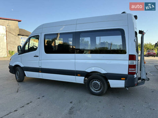 Белый Мерседес Sprinter, объемом двигателя 2.2 л и пробегом 342 тыс. км за 16900 $, фото 9 на Automoto.ua