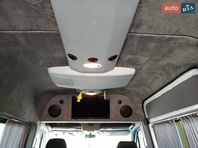 Белый Мерседес Sprinter, объемом двигателя 0 л и пробегом 48 тыс. км за 57000 $, фото 11 на Automoto.ua