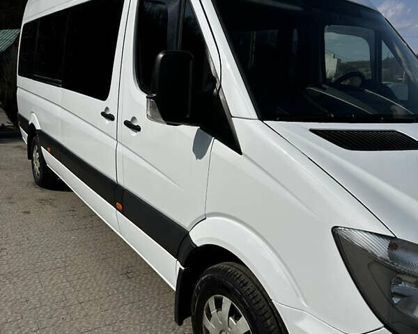 Белый Мерседес Sprinter, объемом двигателя 2.14 л и пробегом 347 тыс. км за 22500 $, фото 7 на Automoto.ua