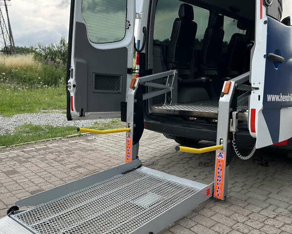 Белый Мерседес Sprinter, объемом двигателя 0 л и пробегом 280 тыс. км за 18700 $, фото 9 на Automoto.ua