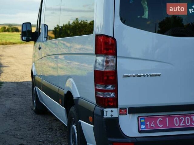 Мерседес Sprinter 2015 у Луцьку на Automoto.ua Білий Мерседес Sprinter, об'ємом двигуна 2.2 л та пробігом 320 тис. км за 20495 $, фото 8 на Automoto.ua