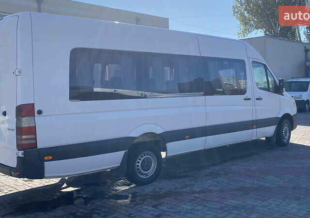 Мерседес Sprinter 2015 в Запорожье на Automoto.ua Белый Мерседес Sprinter, объемом двигателя 2.2 л и пробегом 800 тыс. км за 22499 $, фото 4 на Automoto.ua