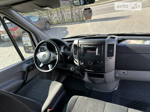 Білий Мерседес Sprinter, об'ємом двигуна 2.99 л та пробігом 350 тис. км за 27900 $, фото 18 на Automoto.ua