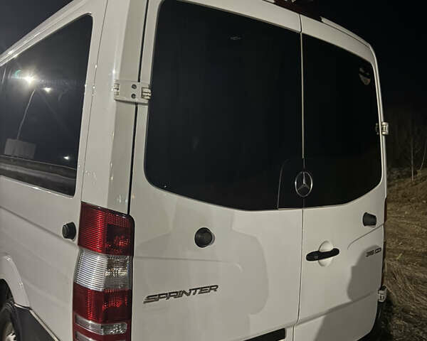 Белый Мерседес Sprinter, объемом двигателя 2.3 л и пробегом 4 тыс. км за 18500 $, фото 3 на Automoto.ua