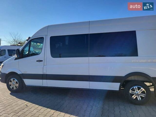 Белый Мерседес Sprinter, объемом двигателя 2.99 л и пробегом 580 тыс. км за 27500 $, фото 5 на Automoto.ua