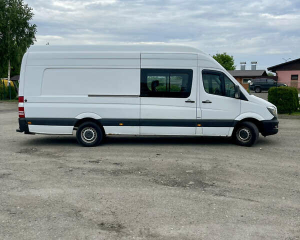 Белый Мерседес Sprinter, объемом двигателя 2.1 л и пробегом 545 тыс. км за 23990 $, фото 5 на Automoto.ua