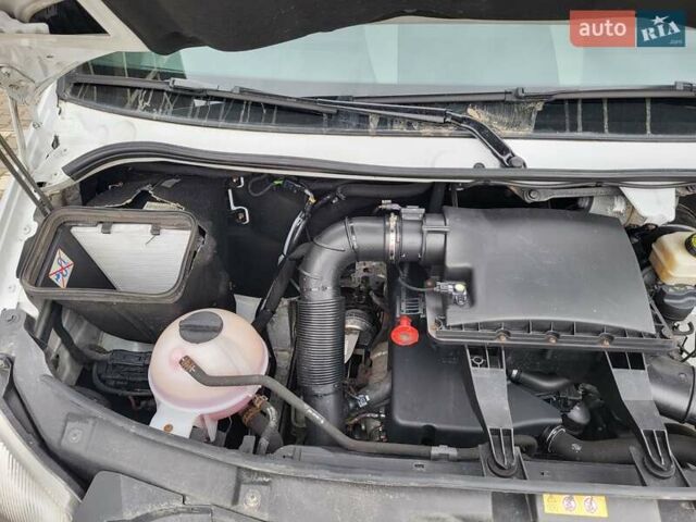 Белый Мерседес Sprinter, объемом двигателя 0 л и пробегом 410 тыс. км за 39000 $, фото 19 на Automoto.ua