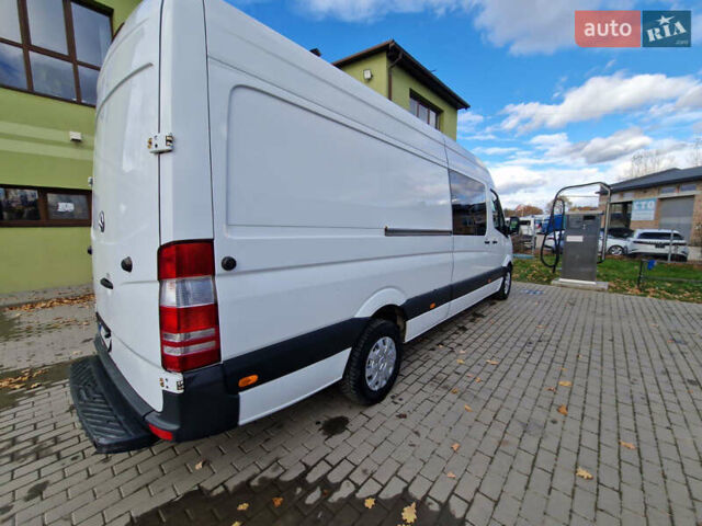 Белый Мерседес Sprinter, объемом двигателя 0 л и пробегом 870 тыс. км за 19000 $, фото 4 на Automoto.ua