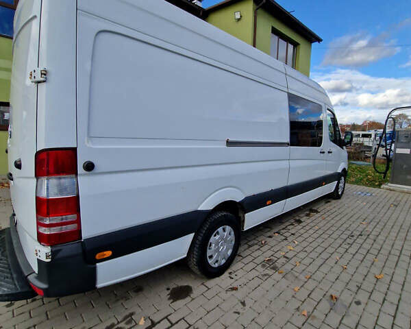 Белый Мерседес Sprinter, объемом двигателя 0 л и пробегом 870 тыс. км за 19000 $, фото 10 на Automoto.ua