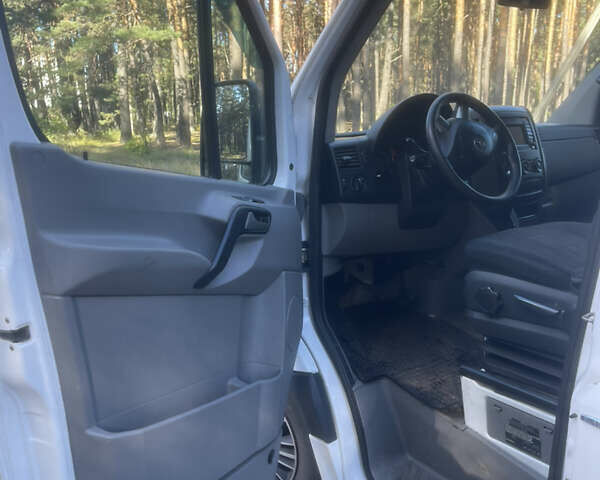 Білий Мерседес Sprinter, об'ємом двигуна 2.2 л та пробігом 497 тис. км за 16200 $, фото 6 на Automoto.ua