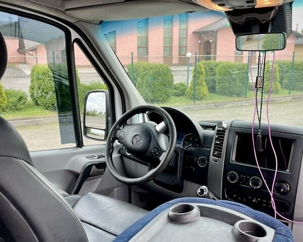 Белый Мерседес Sprinter, объемом двигателя 2.1 л и пробегом 545 тыс. км за 23990 $, фото 14 на Automoto.ua