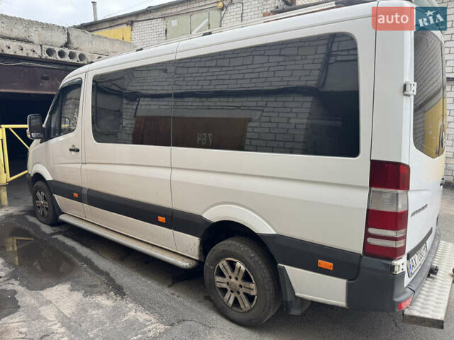 Белый Мерседес Sprinter, объемом двигателя 2.14 л и пробегом 380 тыс. км за 18500 $, фото 9 на Automoto.ua