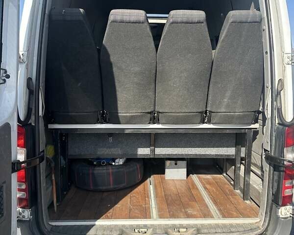 Белый Мерседес Sprinter, объемом двигателя 2.14 л и пробегом 100 тыс. км за 29000 $, фото 5 на Automoto.ua