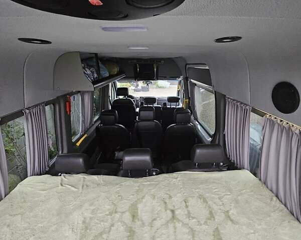 Білий Мерседес Sprinter, об'ємом двигуна 2.14 л та пробігом 320 тис. км за 25600 $, фото 9 на Automoto.ua
